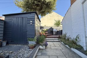 Private Rear Garden- click for photo gallery